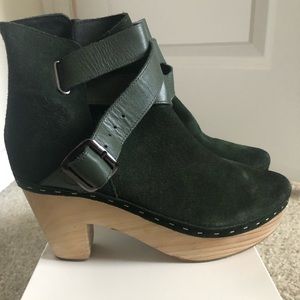 Free People clogs